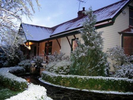 Grove Crabtree House Bed & Breakfast エクステリア 写真