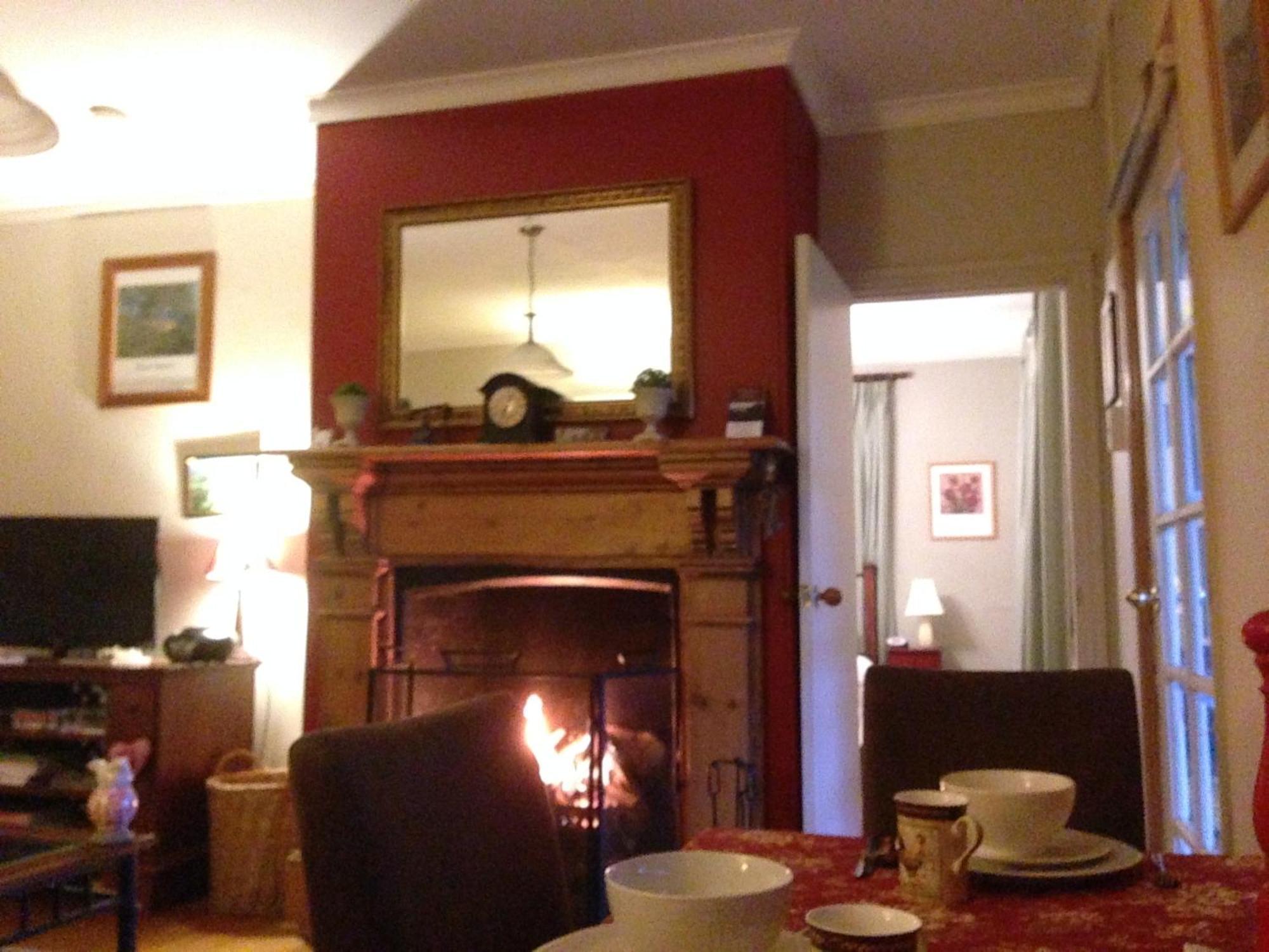 Grove Crabtree House Bed & Breakfast 部屋 写真